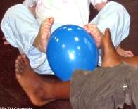 Kinderfüsse und Luftballon , Gimnastika za dječijih stopala Kinderfüsse und Luftballon , Gimnastika za dječijih stopala